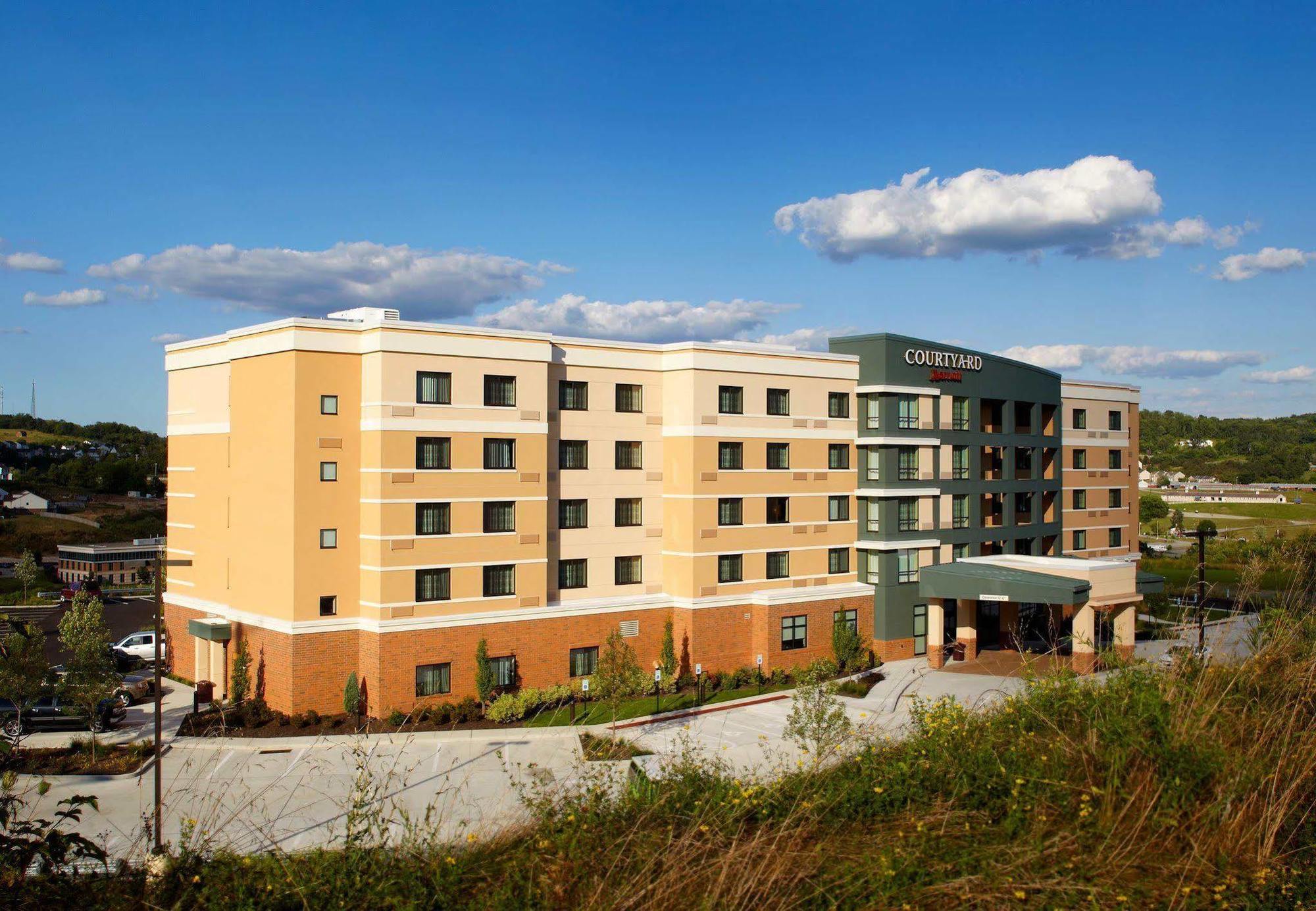 Courtyard By Marriott Pittsburgh Washington Meadow Lands Hotel Exterior photo